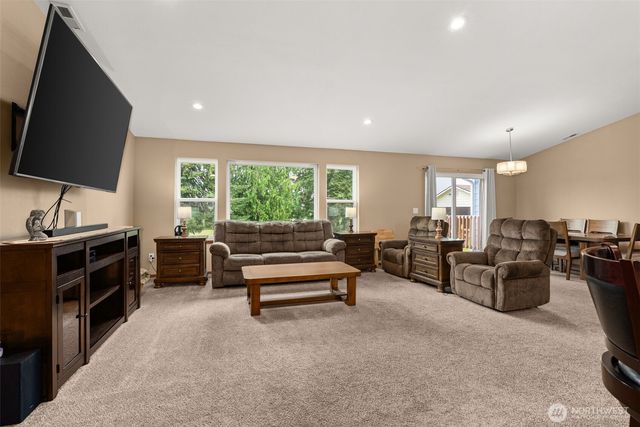 1717 Krause Road, Raymond, WA 98577