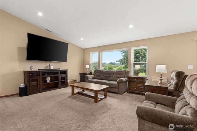 1717 Krause Road, Raymond, WA 98577