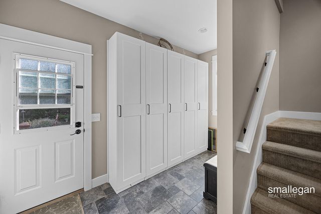 2114 Tenway Drive SE, East Grand Rapids, MI 49506