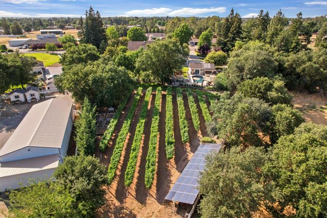 24646 Meadow Creek Ct, Acampo, CA 95220