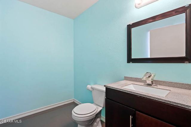 732 Teichelkamp Drive, Horizon City, TX 79928