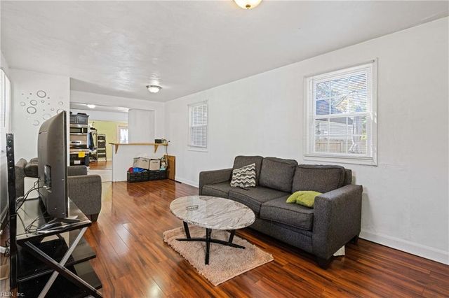 3410 Arlington PL, Portsmouth, VA 23707