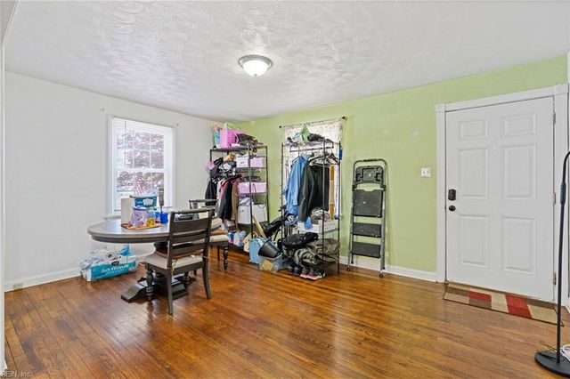 3410 Arlington PL, Portsmouth, VA 23707