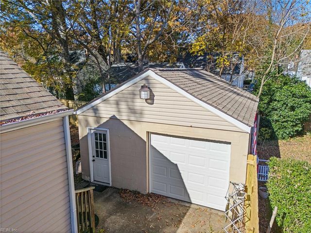 3410 Arlington PL, Portsmouth, VA 23707