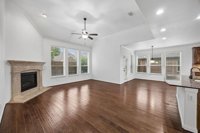 9519 Amberwoods Lane, Frisco, TX 75035