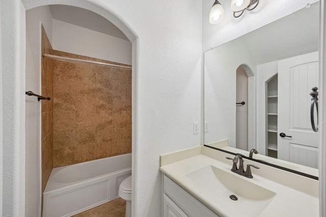 9519 Amberwoods Lane, Frisco, TX 75035
