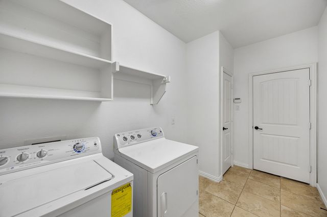 9519 Amberwoods Lane, Frisco, TX 75035