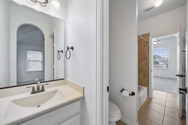 9519 Amberwoods Lane, Frisco, TX 75035