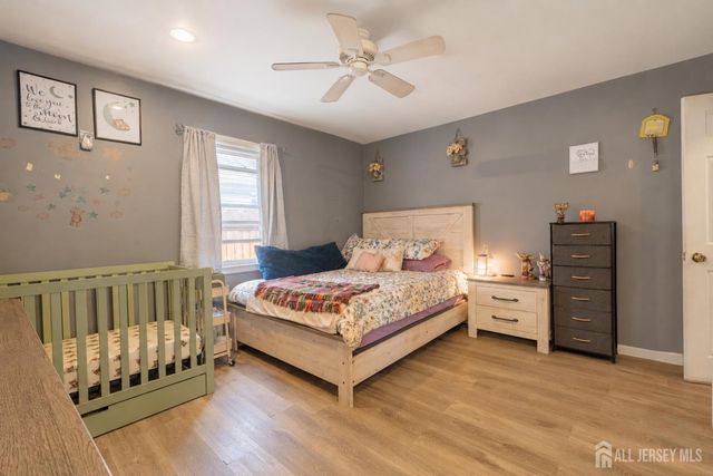 12 Pierrepont Avenue, Middlesex, NJ 08846