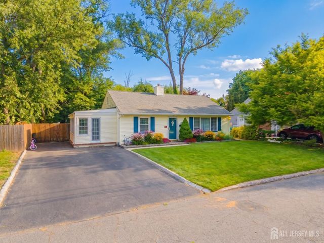 12 Pierrepont Avenue, Middlesex, NJ 08846