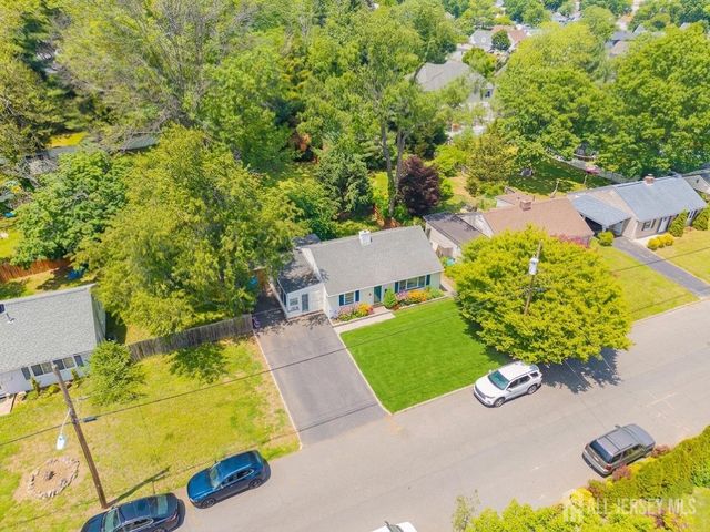 12 Pierrepont Avenue, Middlesex, NJ 08846