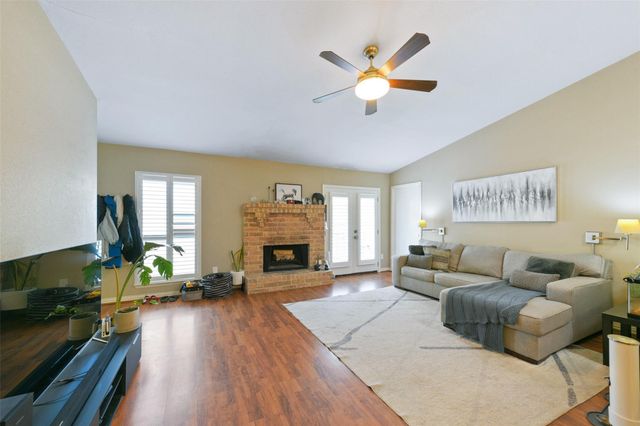 2425 Augusta Drive 24, Houston, TX 77057