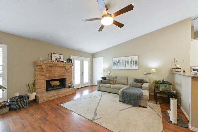 2425 Augusta Drive 24, Houston, TX 77057