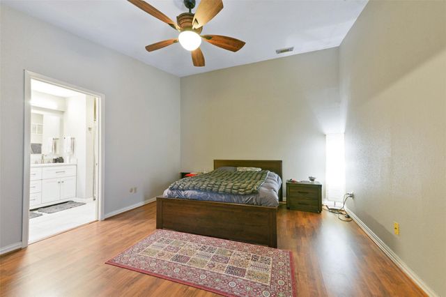 2425 Augusta Drive 24, Houston, TX 77057