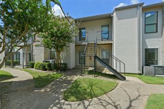 2425 Augusta Drive 24, Houston, TX 77057