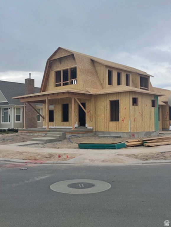 Image 4 of property listing at 2 W STILLWATER #144, Vineyard, UT 84059