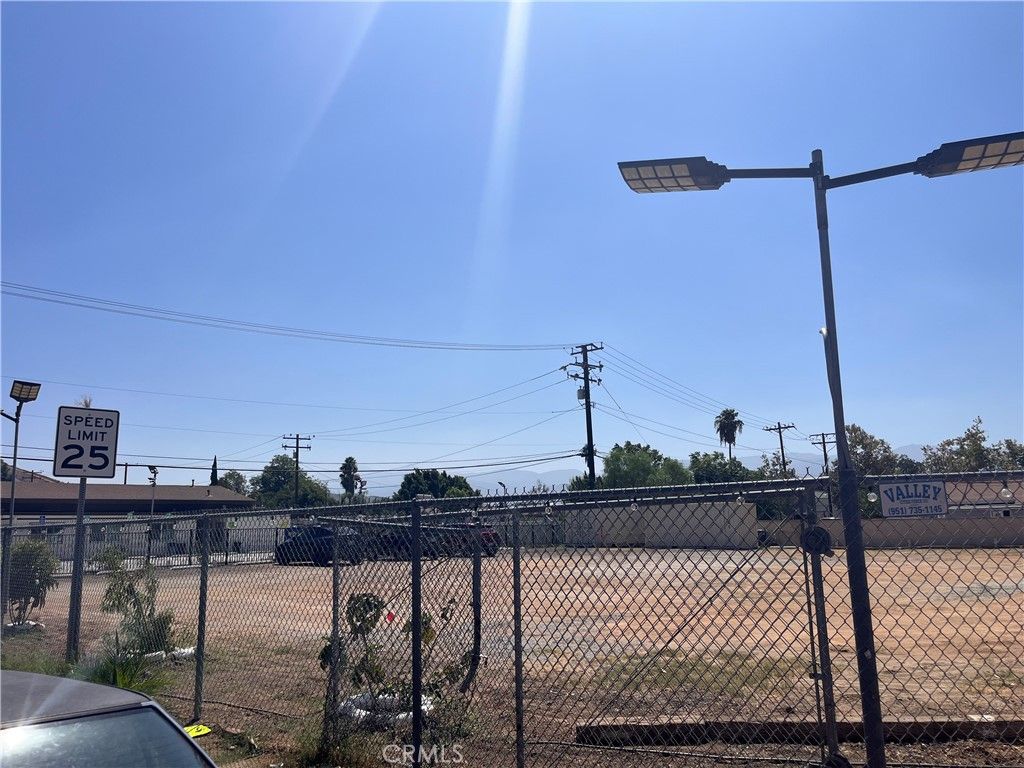 13700 Magnolia, Corona, CA 92879 — photo 3