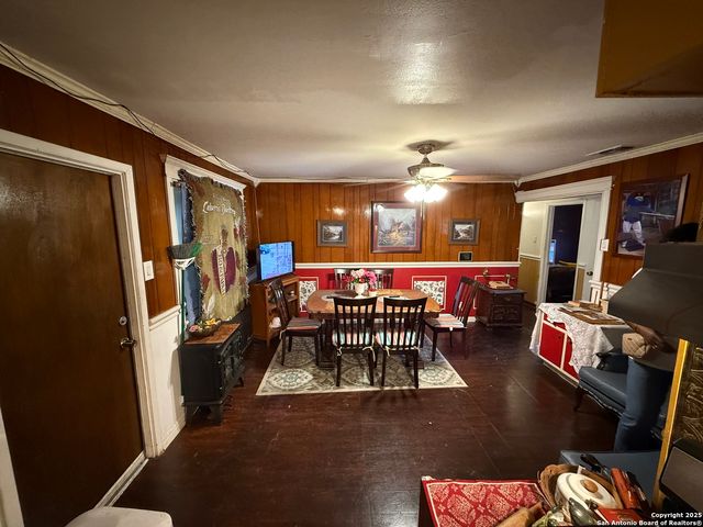 6918 Sun Valley Dr, San Antonio, TX 78227