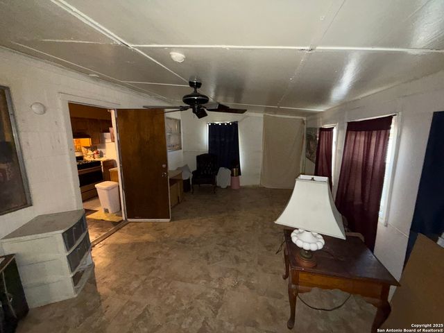 6918 Sun Valley Dr, San Antonio, TX 78227