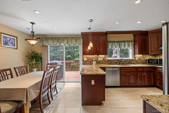 34 Marietta Drive, Pomona, NY 10970