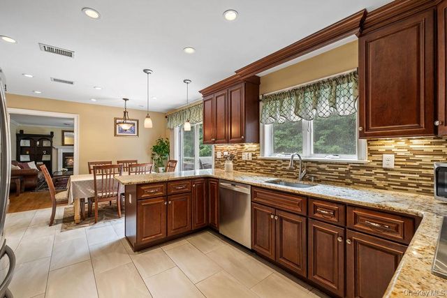 34 Marietta Drive, Pomona, NY 10970