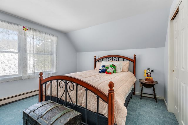 17 Cottage Circle, Lebanon, NH 03784