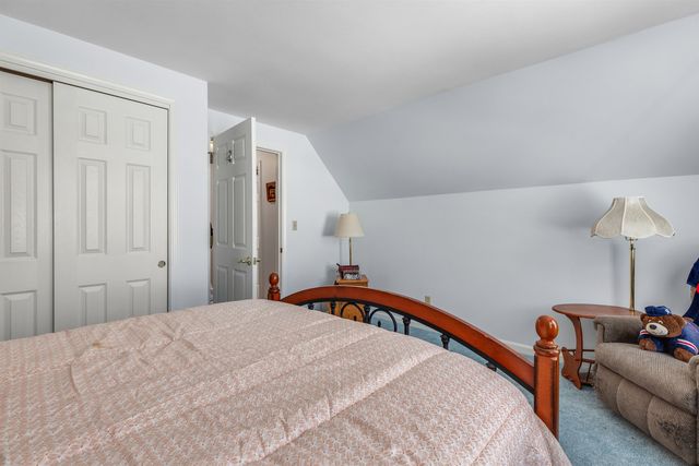 17 Cottage Circle, Lebanon, NH 03784