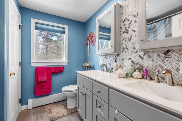 17 Cottage Circle, Lebanon, NH 03784