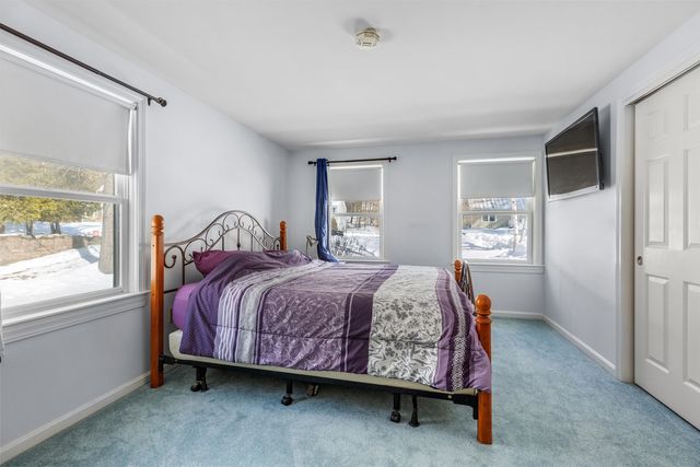 17 Cottage Circle, Lebanon, NH 03784