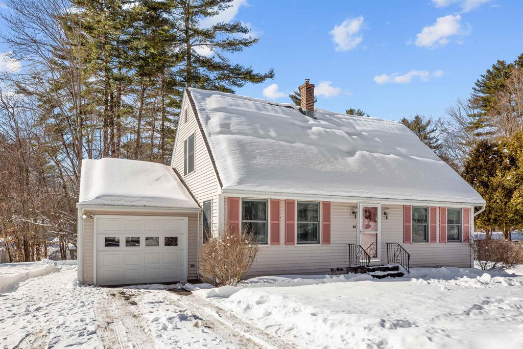 17 Cottage Circle, Lebanon, NH 03784