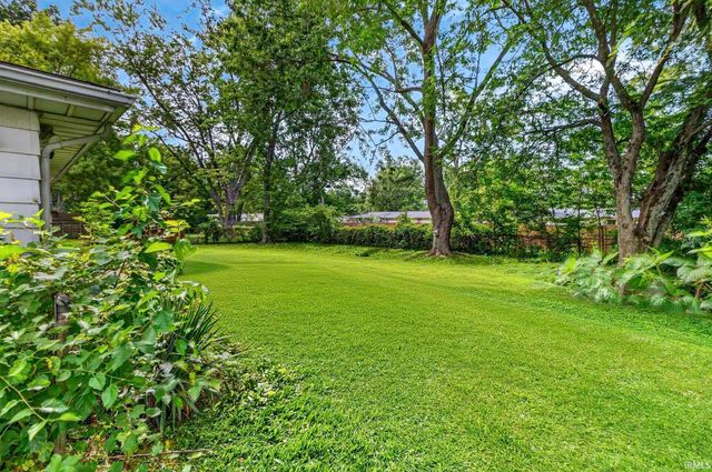 2612 Oakwood Drive, Fort Wayne, IN 46816