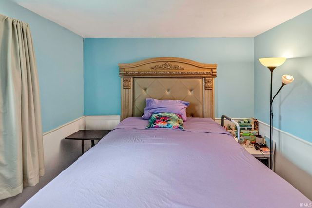 2612 Oakwood Drive, Fort Wayne, IN 46816