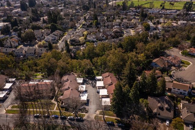 4452 4452 Del Valle Pkwy, Pleasanton, CA 94566