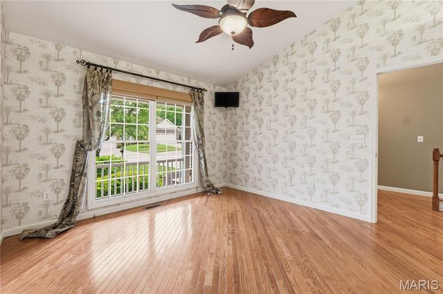 5604 Hillcamp Court, St Louis, MO 63128
