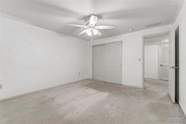 5604 Hillcamp Court, St Louis, MO 63128