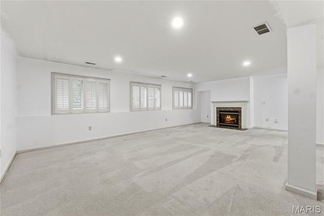 5604 Hillcamp Court, St Louis, MO 63128
