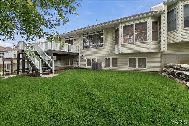 5604 Hillcamp Court, St Louis, MO 63128