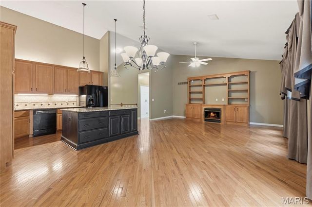 5604 Hillcamp Court, St Louis, MO 63128