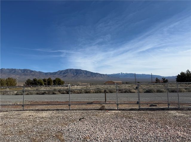5260 Mooncrest Avenue, Pahrump, NV 89060