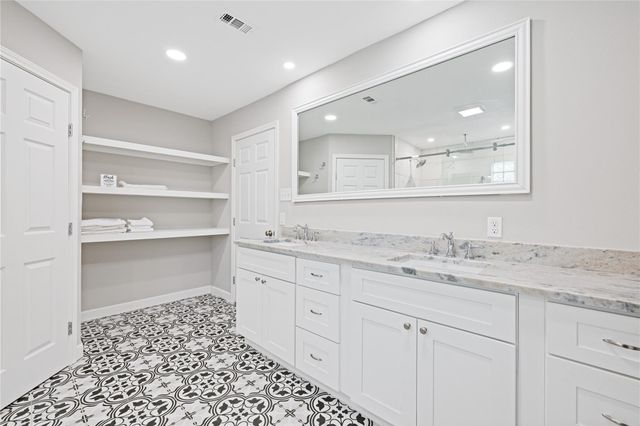 202 Basswood Drive, Spring, TX 77386
