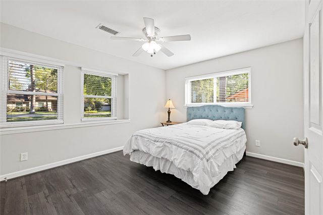 202 Basswood Drive, Spring, TX 77386
