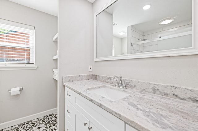 202 Basswood Drive, Spring, TX 77386