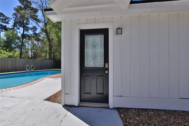 202 Basswood Drive, Spring, TX 77386