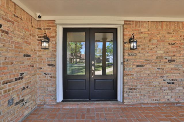 202 Basswood Drive, Spring, TX 77386