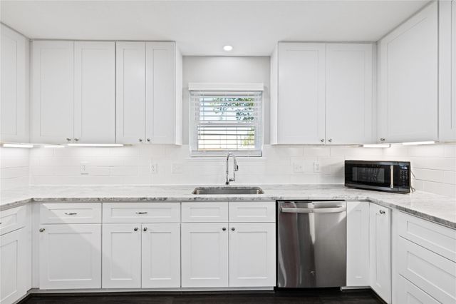 202 Basswood Drive, Spring, TX 77386