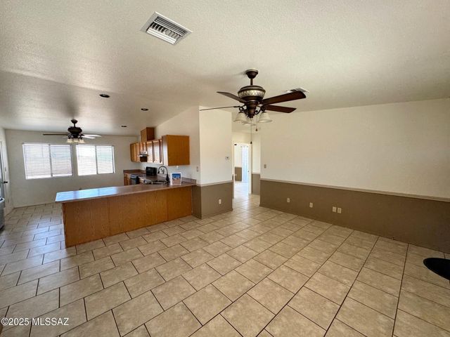 13384 S Cottonwood Road, Pearce, AZ 85625