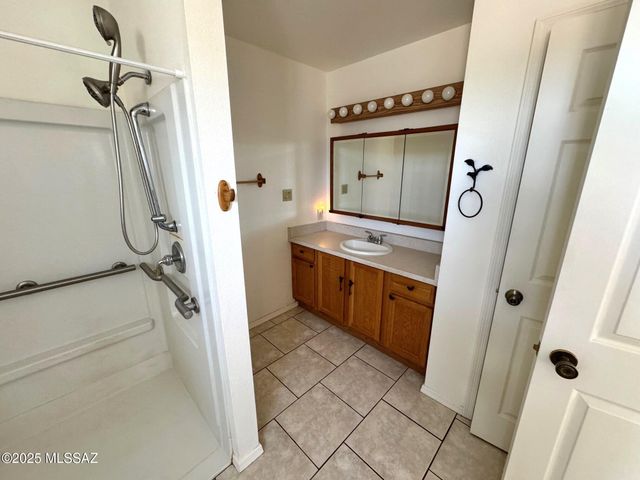 13384 S Cottonwood Road, Pearce, AZ 85625