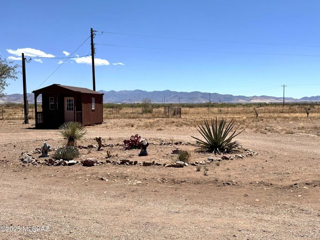 13384 S Cottonwood Road, Pearce, AZ 85625