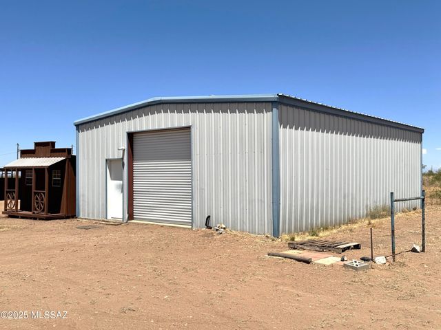 13384 S Cottonwood Road, Pearce, AZ 85625