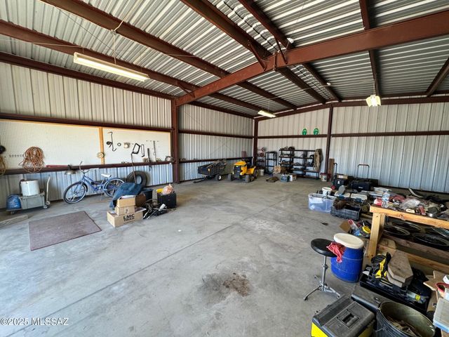 13384 S Cottonwood Road, Pearce, AZ 85625